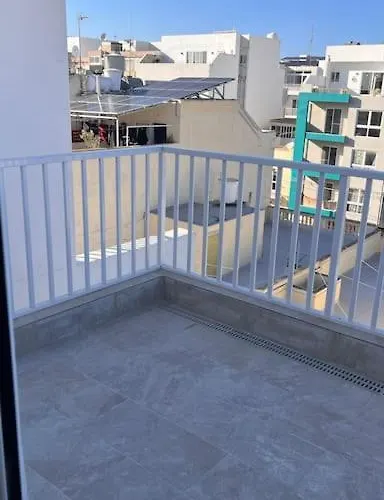 3 Bedroom Penthouse مرسلوك